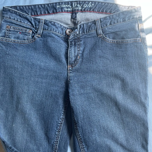 Tommy Hilfiger Modern straight cut denim jeans. Size 10R. EUC. - Picture 4 of 5